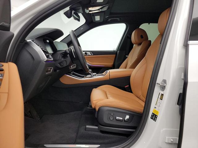 Photo of 2021 White BMW X5