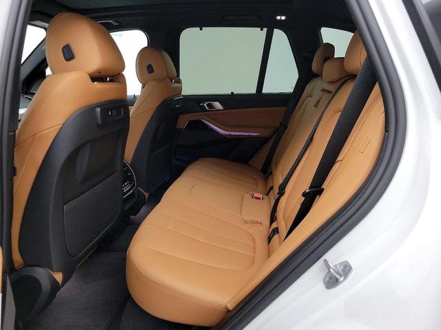 Photo of 2021 White BMW X5