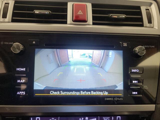 Photo of 2015 White Subaru Outback