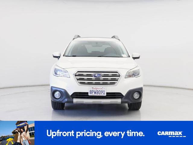 Photo of 2015 White Subaru Outback