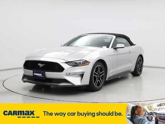 Photo of 2018 Silver Ford Mustang