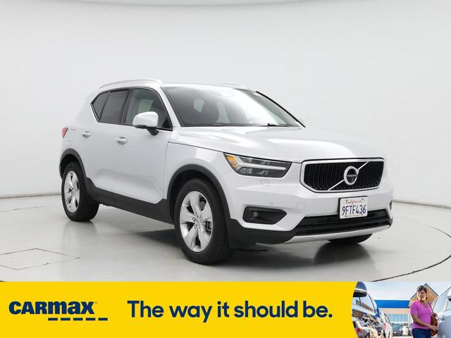 2021 Volvo XC40
