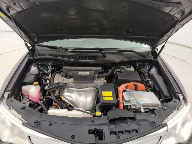 Photo of 2014 Gray Toyota Camry Hybrid