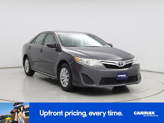 Photo of 2014 Gray Toyota Camry Hybrid