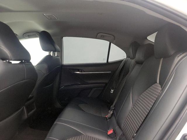 Photo of 2019 White Toyota Camry