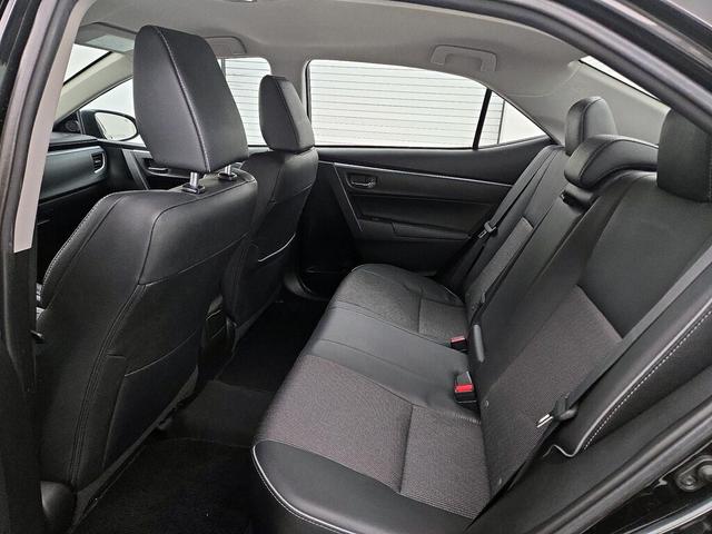 Photo of 2016 Black Toyota Corolla