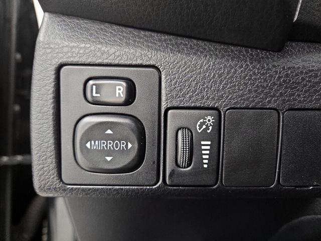 Photo of 2016 Black Toyota Corolla