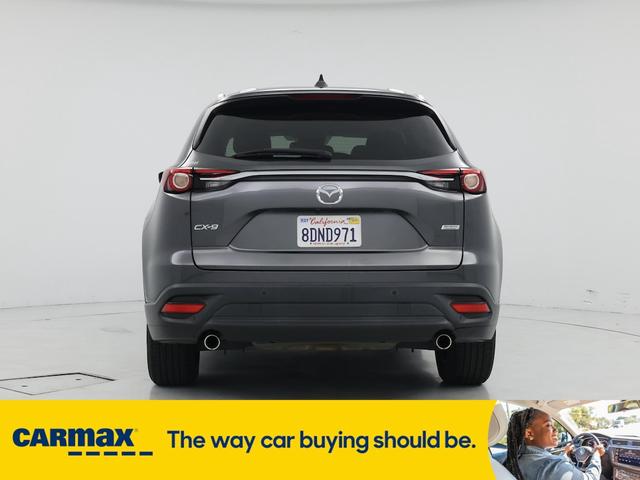 Photo of 2018 Gray Mazda CX-9