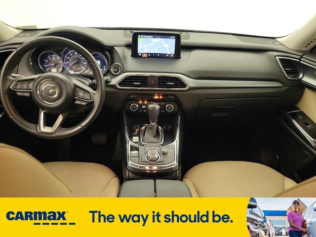 Photo of 2018 Gray Mazda CX-9