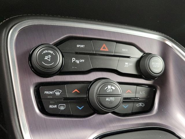 Photo of 2015 Black Dodge Challenger