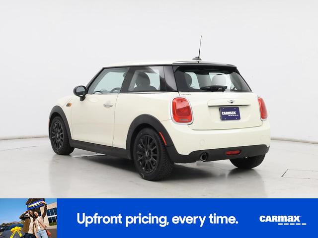 Photo of 2015 White MINI Hardtop