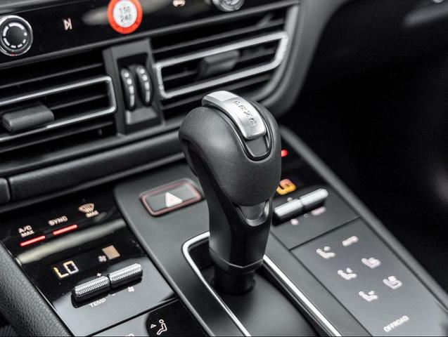 Photo of 2025 Black Porsche Macan