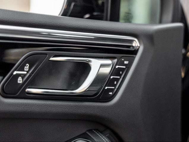 Photo of 2025 Black Porsche Macan