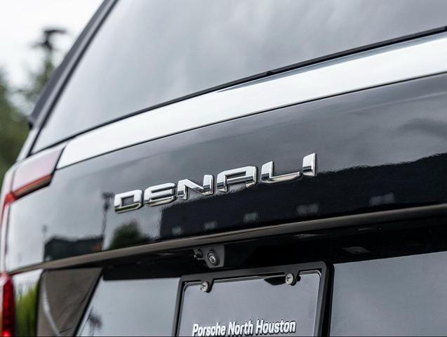 Photo of 2025 Onyx Black GMC Yukon
