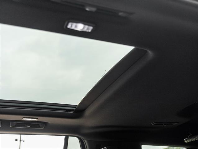 Photo of 2025 Onyx Black GMC Yukon