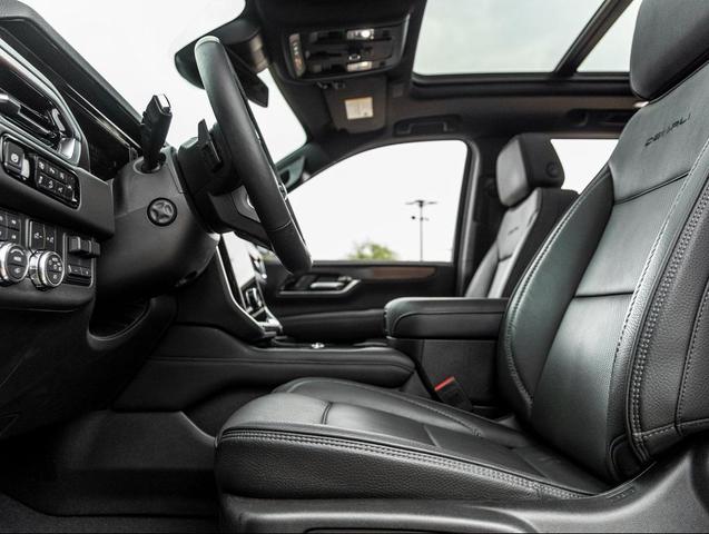 Photo of 2025 Onyx Black GMC Yukon
