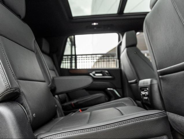 Photo of 2025 Onyx Black GMC Yukon