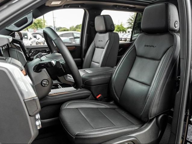 Photo of 2025 Onyx Black GMC Yukon