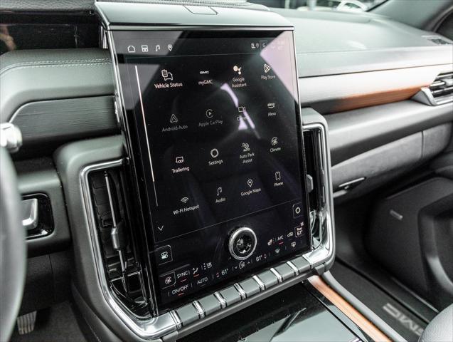 Photo of 2025 Onyx Black GMC Yukon
