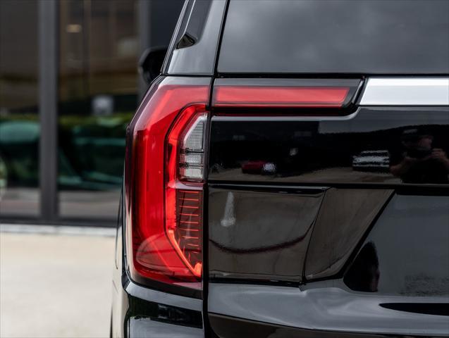Photo of 2025 Onyx Black GMC Yukon