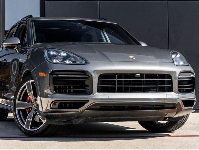 Photo of 2021 Quartzite Grey Metallic Porsche Cayenne