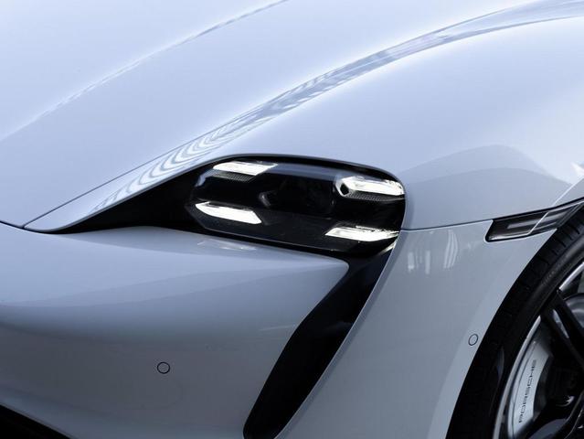 Photo of 2022 Ice Grey Metallic Porsche Taycan