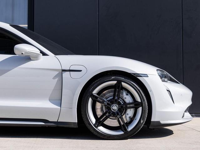 Photo of 2022 Ice Grey Metallic Porsche Taycan