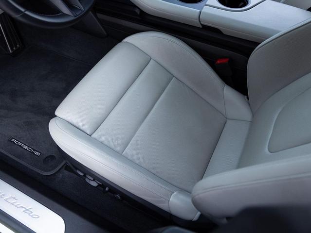 Photo of 2022 Ice Grey Metallic Porsche Taycan