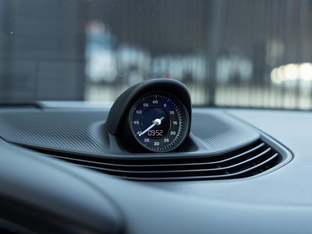 Photo of 2022 Ice Grey Metallic Porsche Taycan