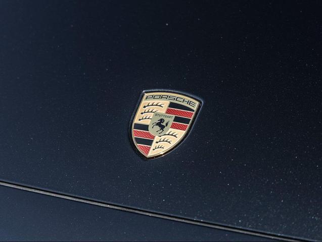 Photo of 2026 Chromite Black Metallic Porsche Cayenne
