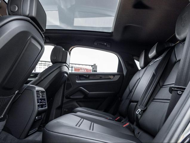 Photo of 2026 Chromite Black Metallic Porsche Cayenne