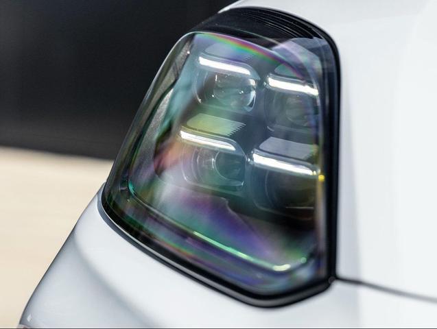 Photo of 2026 Carrara White Metallic Porsche Cayenne