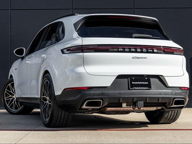 Photo of 2026 Carrara White Metallic Porsche Cayenne