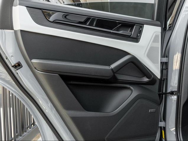 Photo of 2026 Arctic Grey Porsche Cayenne