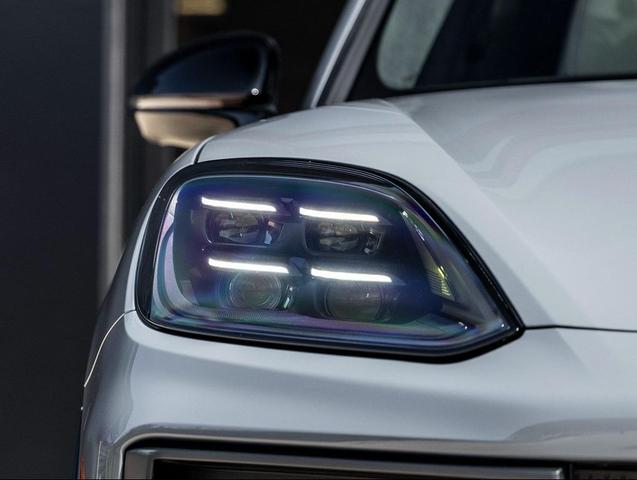 Photo of 2026 Arctic Grey Porsche Cayenne