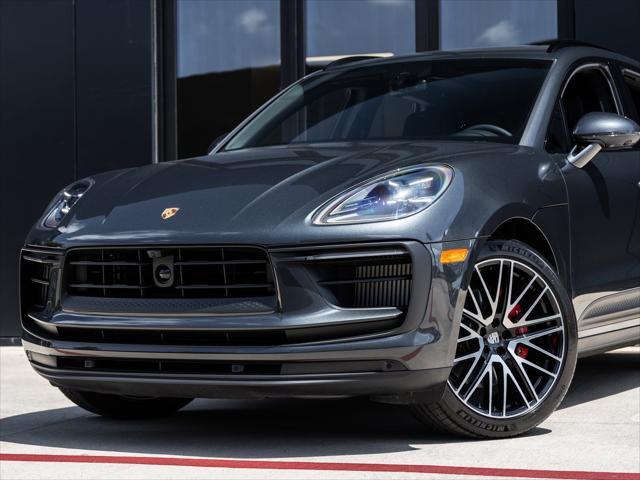 Photo of 2025 Volcano Grey Metallic Porsche Macan