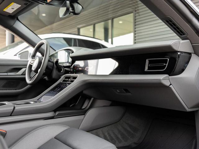 Photo of 2025 Dolomite Silver Metallic Porsche Taycan