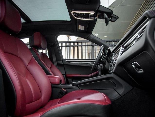 Photo of 2023 Black Porsche Macan