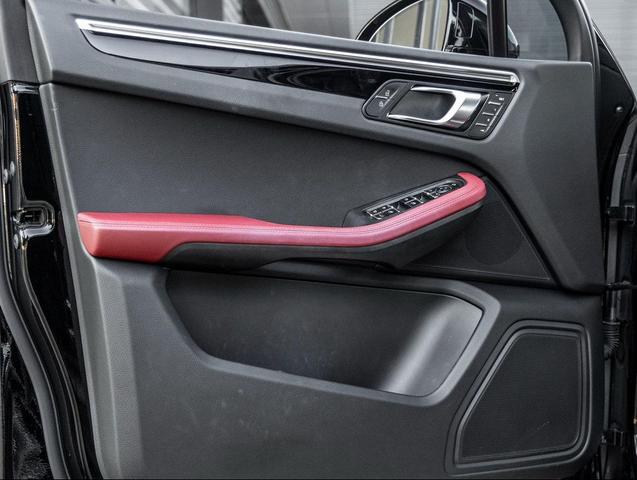 Photo of 2023 Black Porsche Macan