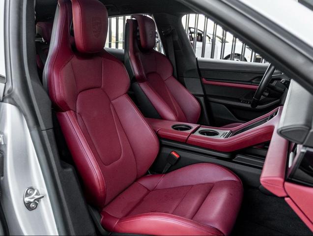 Photo of 2023 Dolomite Silver Metallic Porsche Taycan