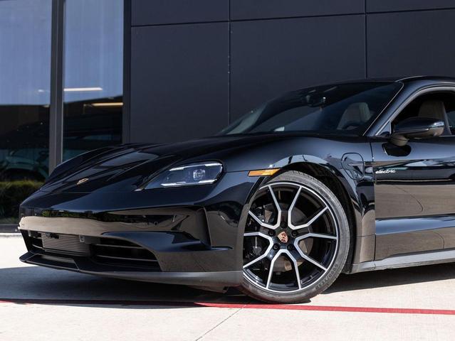 Photo of 2025 Black Porsche Taycan