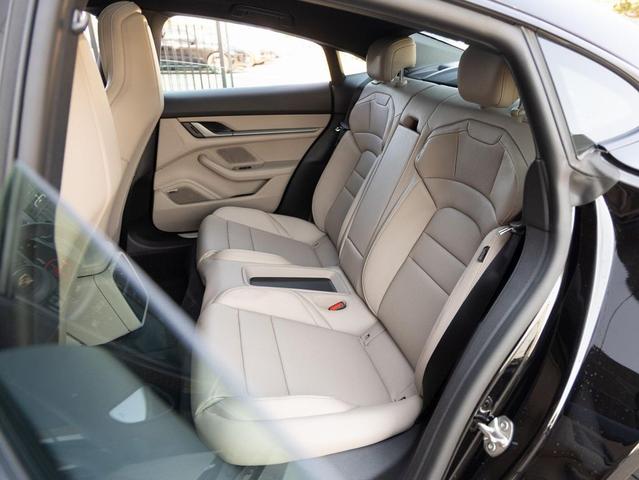 Photo of 2025 Black Porsche Taycan