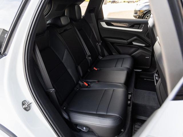 Photo of 2025 White Porsche Cayenne