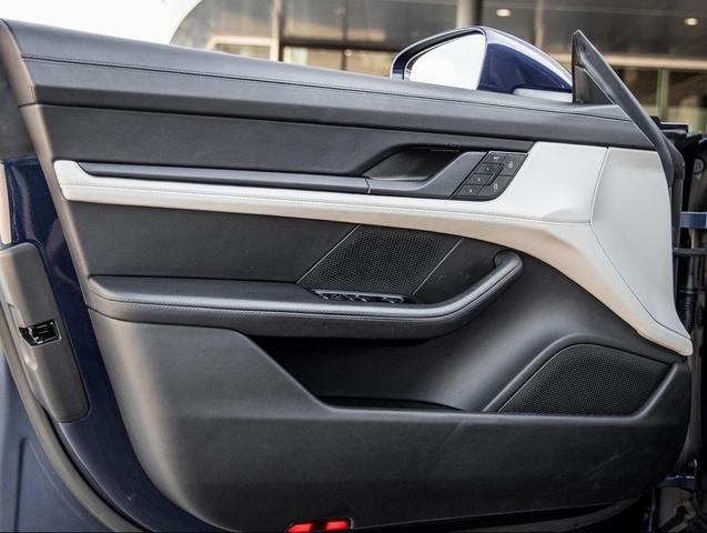 Photo of 2023 Gentian Blue Metallic Porsche Taycan