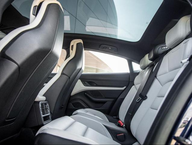 Photo of 2023 Gentian Blue Metallic Porsche Taycan
