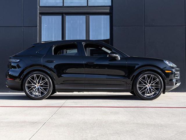 Photo of 2026 Chromite Black Metallic Porsche Cayenne