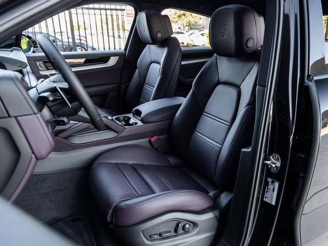 Photo of 2026 Chromite Black Metallic Porsche Cayenne