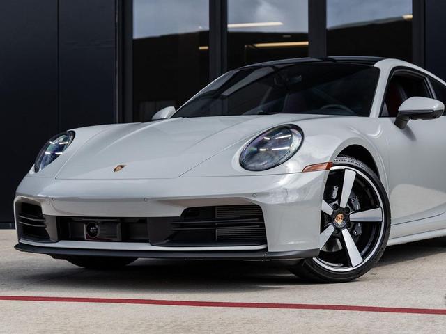Photo of 2025 Chalk Porsche 911