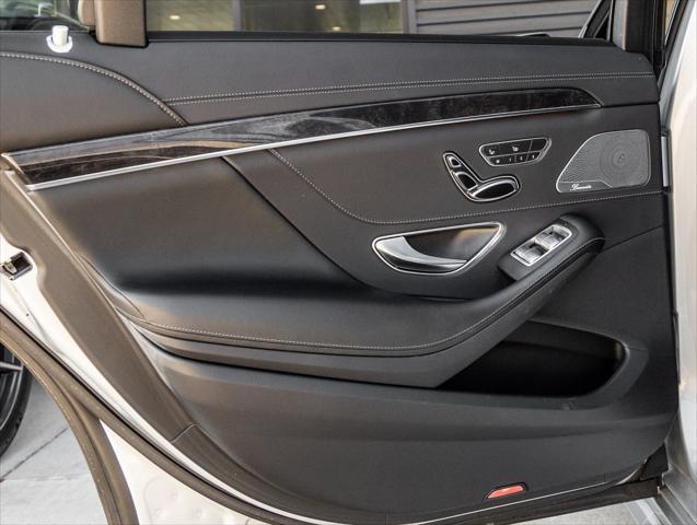 Photo of 2018 Silver Mercedes-Benz S-Class