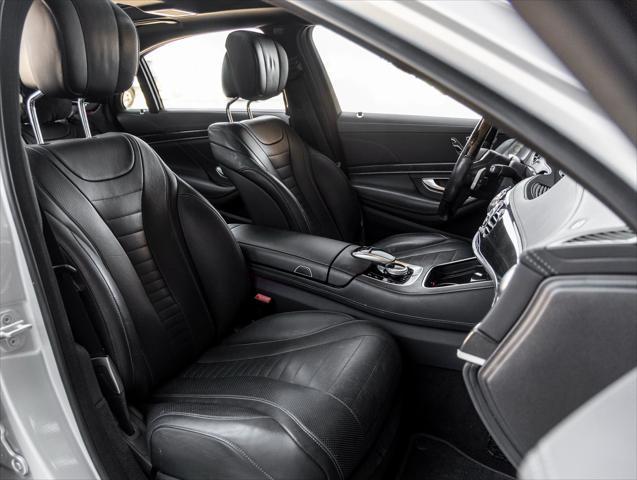 Photo of 2018 Silver Mercedes-Benz S-Class